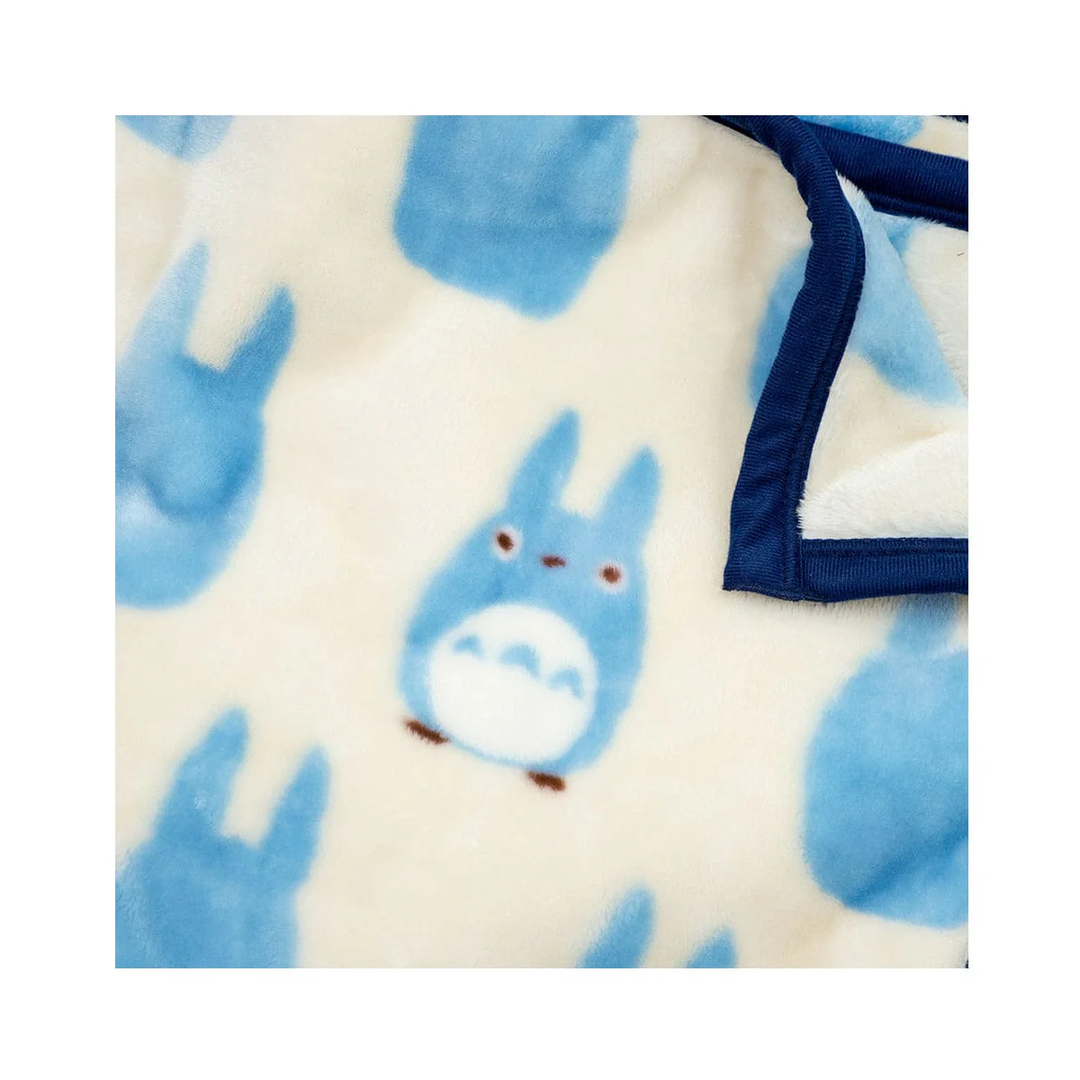 Ghibli My Neighbor Totoro Medium Blanket - Image 4