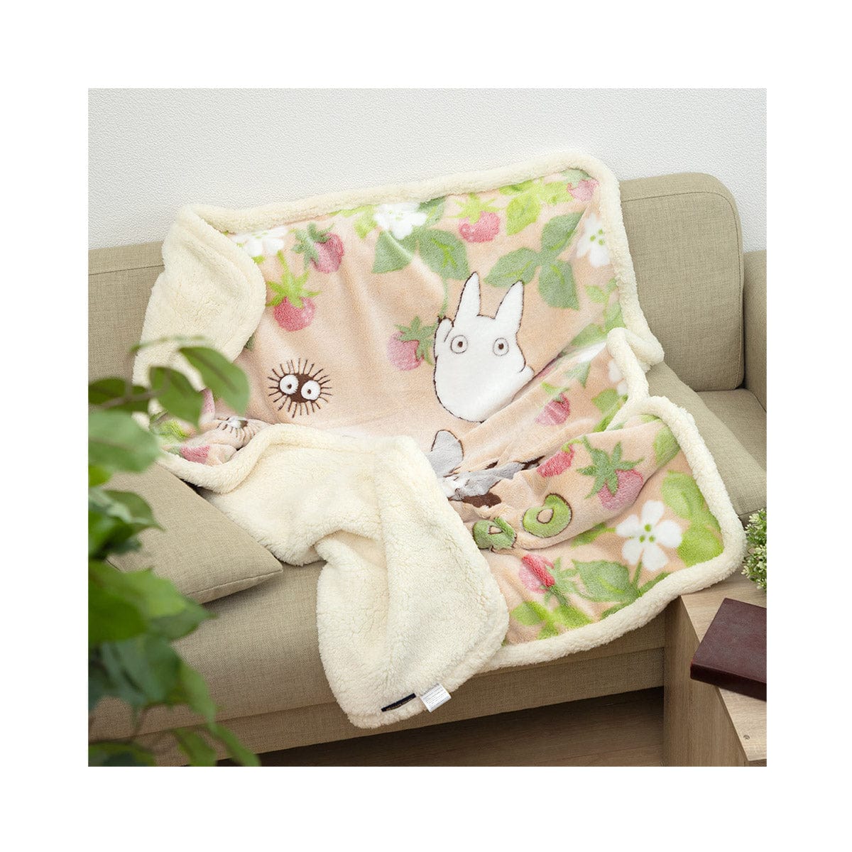 Ghibli Totoro Strawberry Half Blanket - Image 5