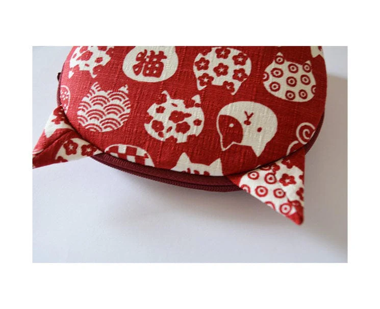 Kyou Cat Pattern Pouch: Red - Image 2