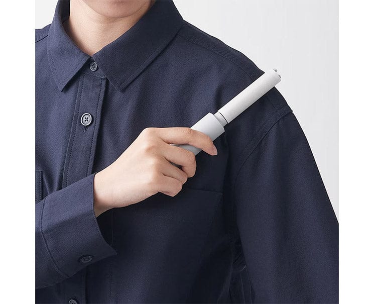 Muji Travel-Sized Lint Roller - Image 4