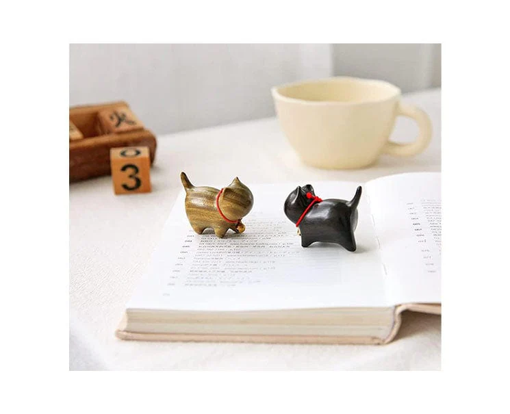 Wooden Cat Figurine: Greenwood - Image 2